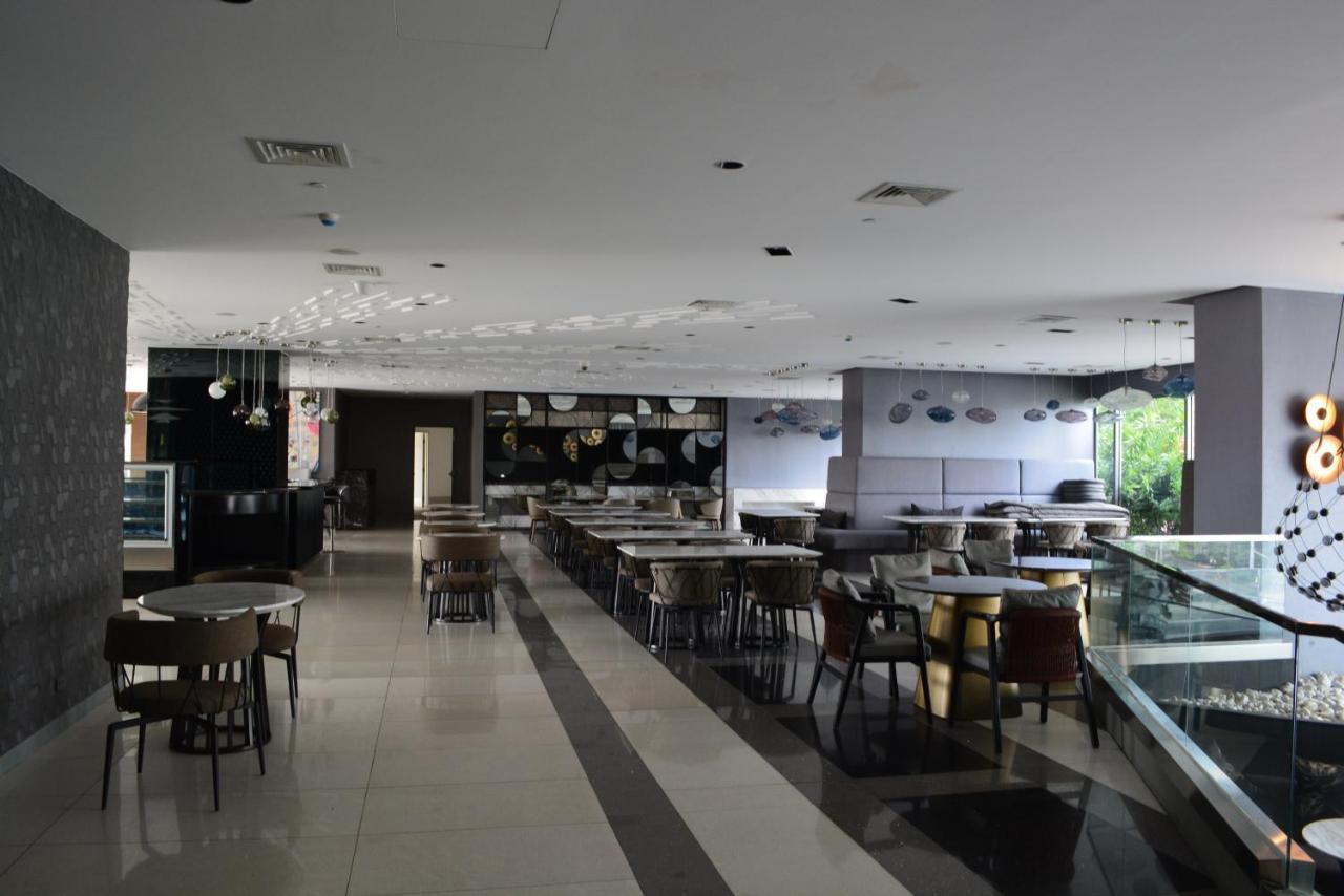 Luxxe Interior Design Condo - Novotel Residences At Acqua Private Residences Mandaluyong Exterior foto